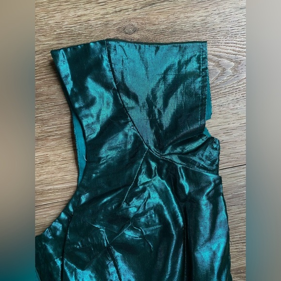 Vibrant Teal Shiny Crop Top Handmade in INDIA - Picture 3 of 6